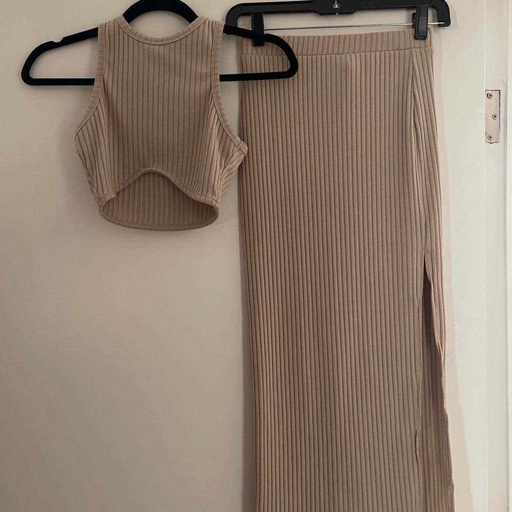 Elegant Tan Ribbed Skirt Set